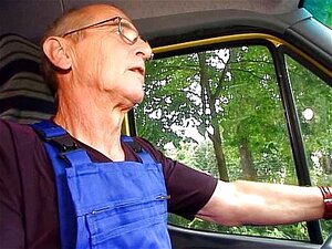 Deutsche Reife und Süße werden von Arbeitern gefickt