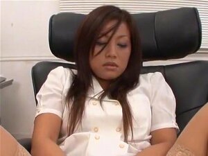 Unglaubliche japanische Tussi Yuu Haruka in prallen Strümpfen, Dildos