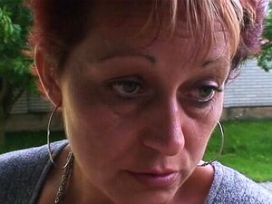 Alte reife Frau befriedigt intelligenten Nachbarn