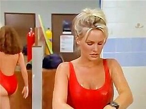 Brooke Burns - Baywatch