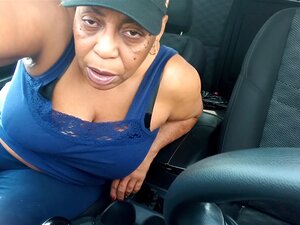 Meine Frau Am Wasser verfolgen