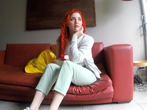 Rothaarige venezolanische Süße wird beim Amateur-Casting hart