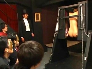 Japansk AV-modell har sperma som droppar ut