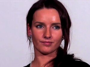 Casting Centerfold geht nach Hardcore-Sex und Anallochreiten weg