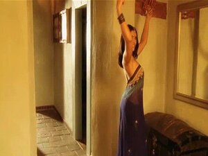 MILF uit Bollywood treedt voor ons op