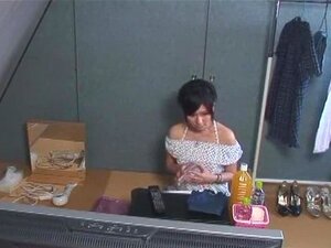 Verrückte japanische Tussi Yuzuka Kinoshita in bester Masturbation,
