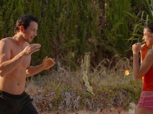 Alexa Tomas In und Out