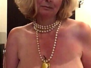 Annabels klebrige Babe und Banane haben Spaß