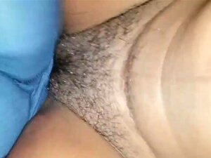 Rückschuss von unten View Creampie the Babysitter