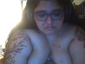 BBW masturbiert