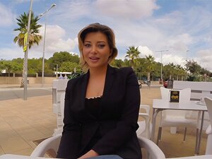 Nur ein paar Minuten, um sie zu überzeugen und ein paar Euro zu