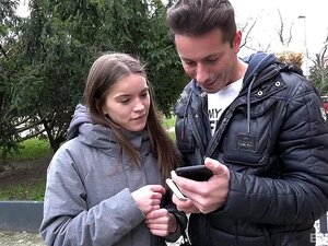 Evelina Darling robi loda, mimo że ma aparat na zębach!