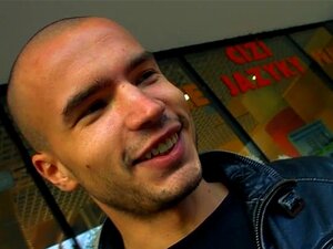 Mollige Fette werden aufgegabelt und gefickt