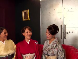 Reiko Kobayakawa und Akari Asagiri plus Freund auf einer