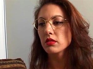 Schau dir Naked News an - Clip 2 jetzt! - Cmnf, Spanking,