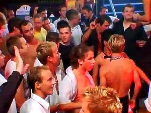 Xxx Film von süßer schwuler Gruppe. Du solltest besser hoffen, dass