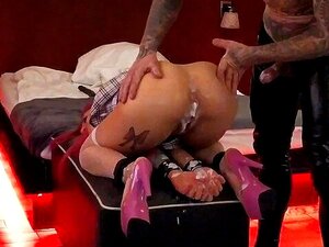 Candy Bimbo grober Arschbrunnen und tiefer Analsex,...bester