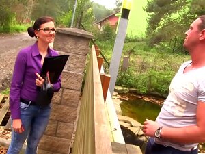 Fetisch spex Hure in Pisse geduscht nach dem ficken im freien in hd