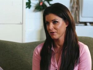 Lesbische Anfängerin wird gerieben