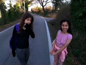 Spaß mit 2 Fremden haben, die vom POV-SEX in der ÖFFENTLICHKEIT