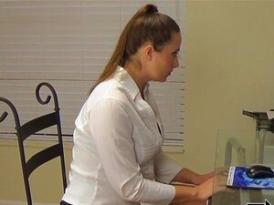 Fetisch Passions MILF Madisin Lee fickt ihren Stiefsohn in aller