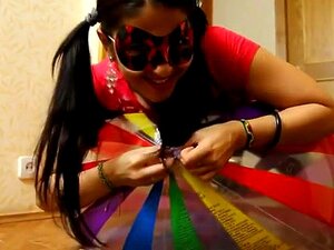 ExoticLoonz: Beachball og Bubblegum Part, 2. Deflating en strandball