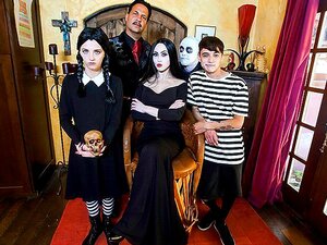 Addams Stieffamilien-Orgie