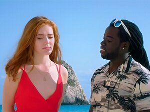 Bang on the Beach - Rothaarige Jia Lissas BBC Xperience