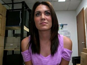 Schau dir an, wie dieses versaute Amateur-Girl eine explosive, cremige