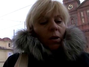 Manchmal, Geld spricht # 7 (Heiße blonde Oma GILF). Manchmal, Geld