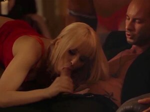 Aleska Diamond heeft orgieplezier met vrienden