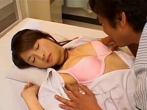 Emiri Aoi hat eine Fotze ohne Schritt durchgefickt. Emiri Aoi ist eine