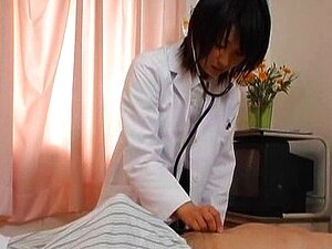 Super sexy japanische Krankenschwestern lutschen