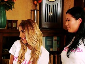 Twistys - Sorority Blues Del 1 - August Ames