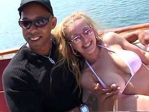 Exotische Pornodarstellerin Darien Ross in einem unglaublichen