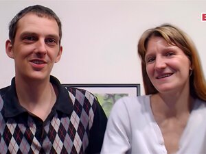 Echtes deutsches Paar macht den ersten Dreier Male+Male+Female beim
