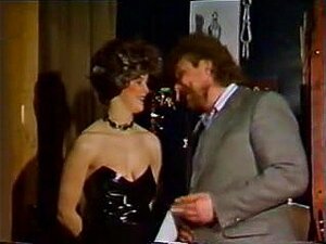 BBW-Babe wird wie eine Schlampe in seinem Vintage-BDSM-Film benutzt,