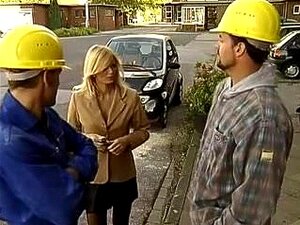 Deutsche Mamma von 2 Bauarbeitern verschraubt,