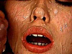 Vintage-Blondine bekommt ein schmutziges Doppel-Facial