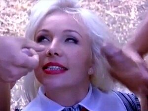 Schöne busty blonde Babe Bukkake DP und Anal, spritz alles über