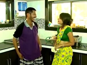 Sharabi Malik Ka Hot Beautiful Naukrani se Pyar hi Pyar,