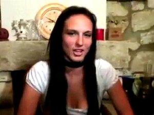 Девојка се упушта у перверзије током