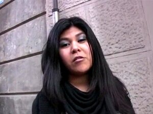 Julia Morgan in het ophalen van een kleine Latina moeder - Leche69,