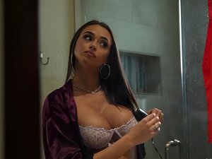 Armani Black gibt ihrem Stiefsohn mütterliche Ratschläge