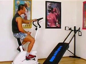 Verrückter Sex im Fitnessstudio