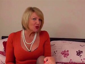 Zrele dame zrele za seks, ali nemaju partnera i tako se jebu s