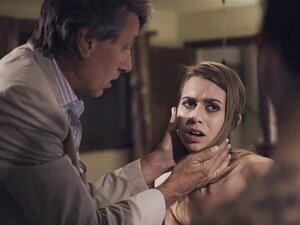 Jill fickt mit Stiefvater seinen und Stiefsohn. Kleine Hände