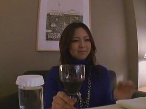 Exotische Japanse meid Yura Aikawa in gekke facial, openbare JAV-video