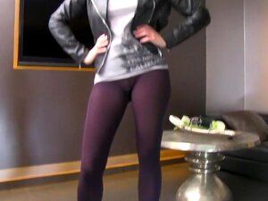 Ich bin verführerisch in einem heißen Amateur-Blondinen-Clip, ich