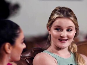 Eliza glaubt, dass Sheena Mrs. Donovan ist, und stellt sich als neue